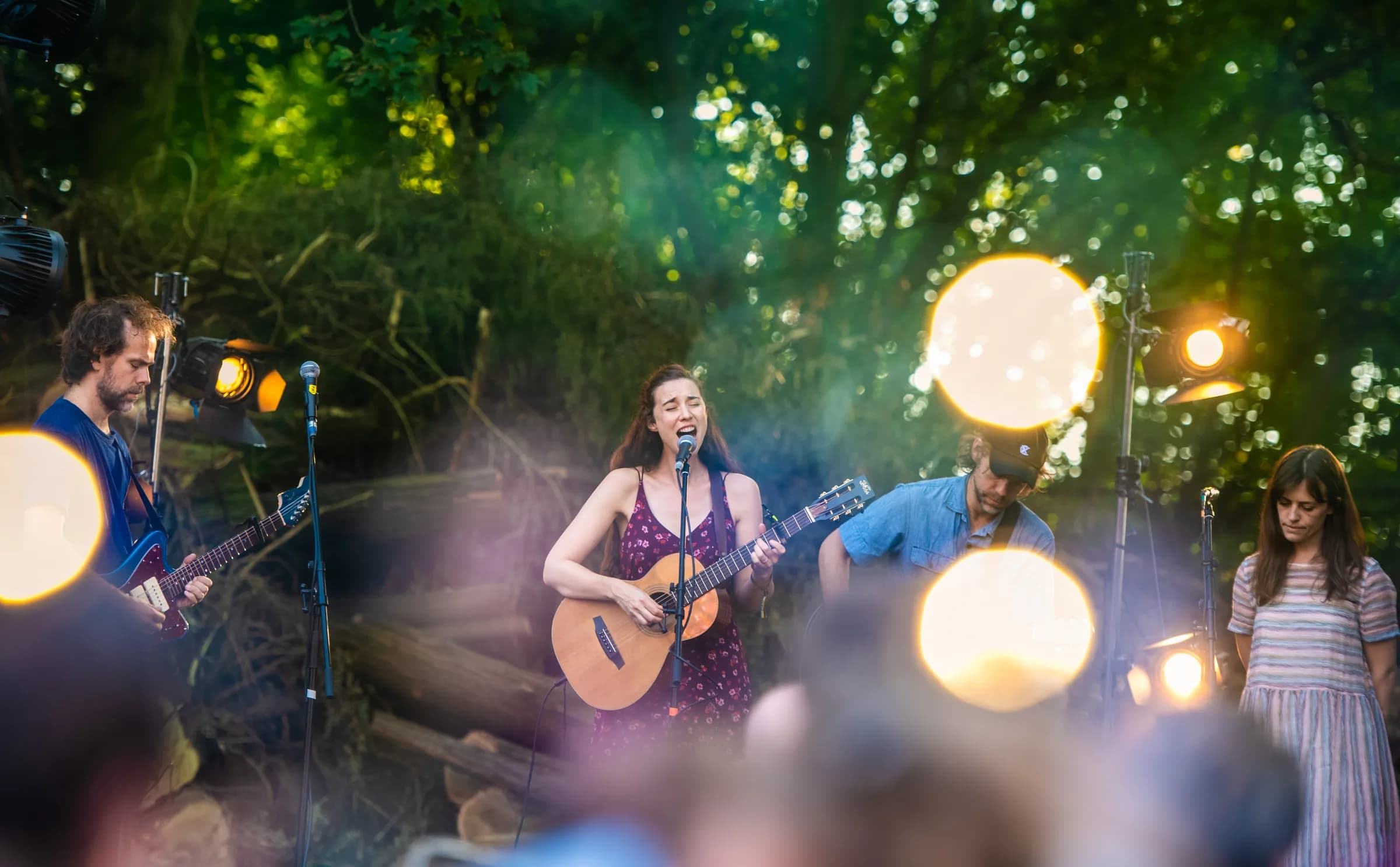 Aaron Dessner, Bryce Dessner, Lisa Hannigan and Heather Broderick performing